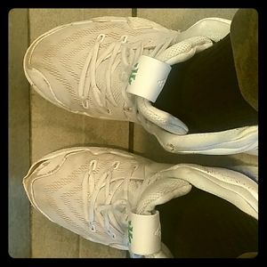 I'm Selling the Kyrie 4 Deep Blue Royal for $120